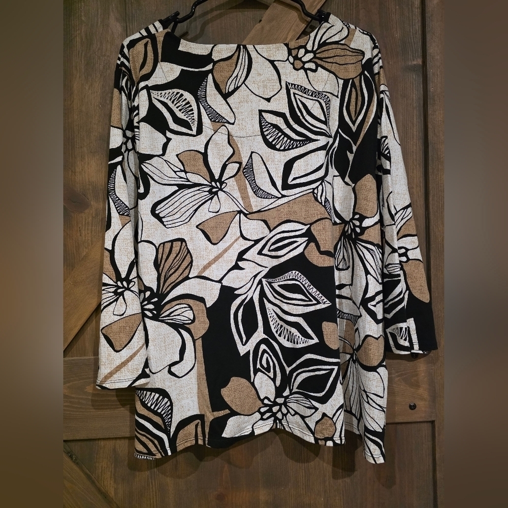 Alfred Dunner Woman Floral Leaf 3/4 Sleeve Top Size 1X - Picture 2 of 4